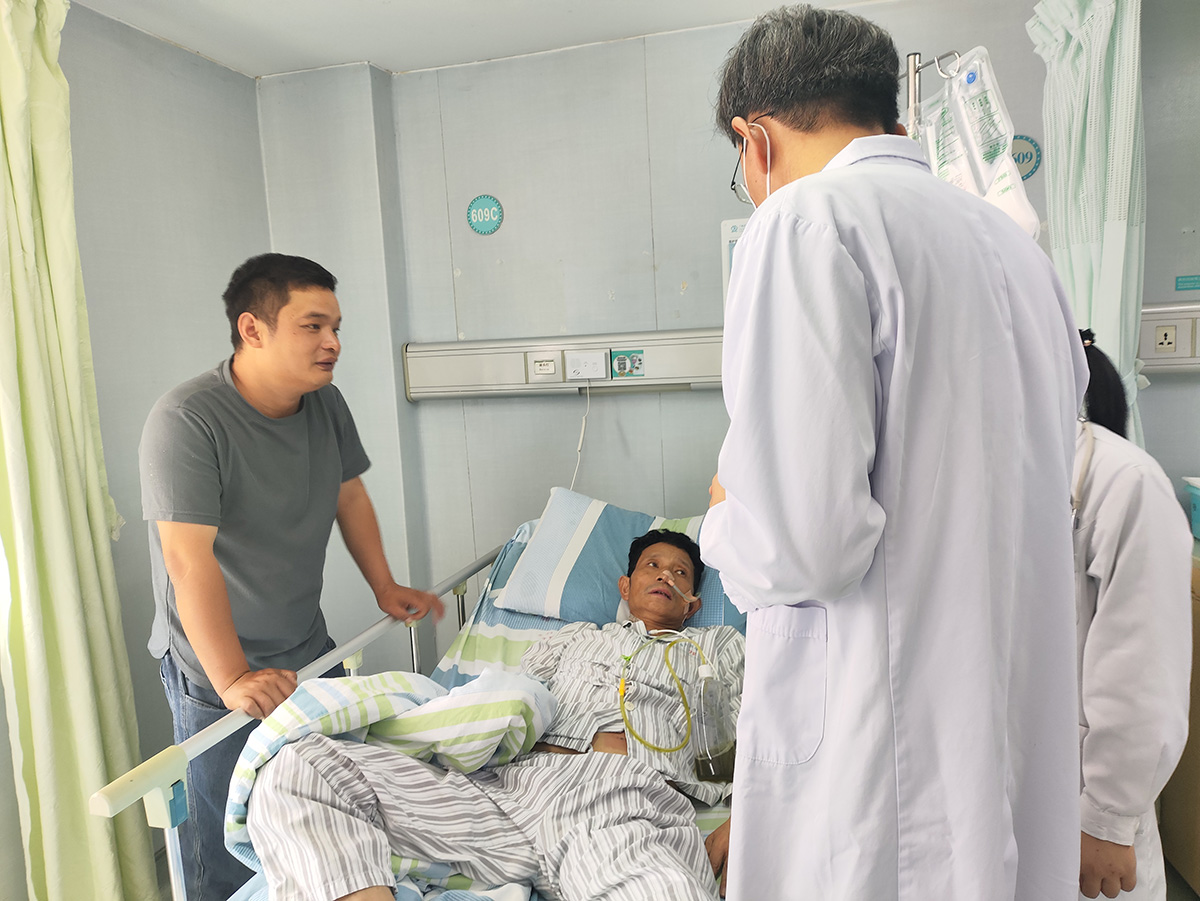 乙肝小三阳肝区隐痛的原因