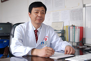 胡勇 副主任医师