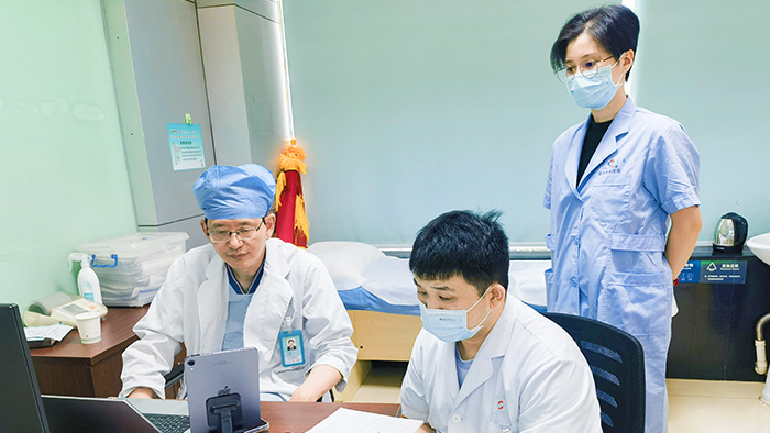 早期鼻咽癌,医保报销,治疗手段,生存率,综合治疗,病情分期,治疗费用,放射治疗,治愈率,康复护理